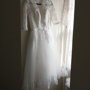 Gorgeous Tea Length Lace Ivory Wedding Dress
